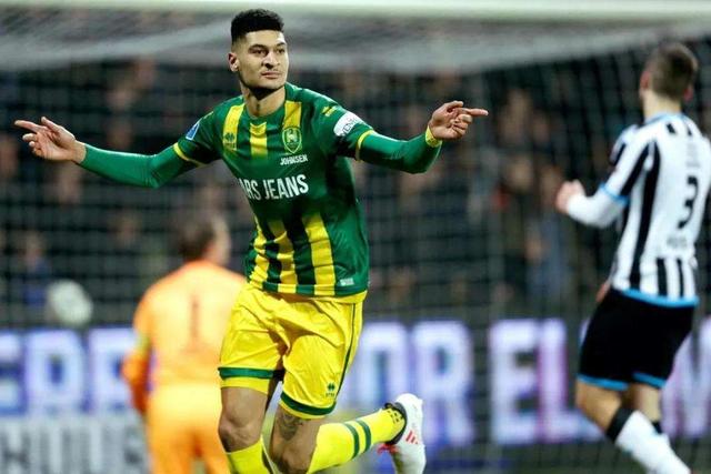 布朗41分广厦胜辽宁 于德豪16分山东胜同曦