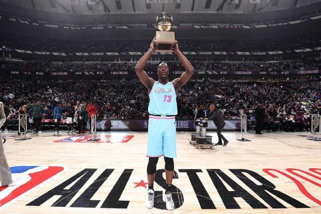 首钢主帅:今天的表现很失望 球迷有权感到愤怒